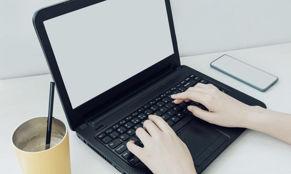 LG 38WR85QC-W Display: Innovative technology to enhance your gaming and work experience