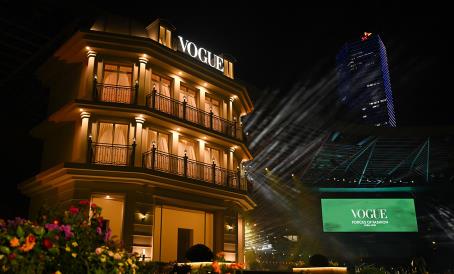 25VOGUE Fashion Power Extravaganza: A New Chapter Unfolds with a Profuse of Flowers