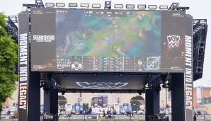 Resonate with Generation Z! Thunderbird monitors made their debut at the League of Legends Campus Carnival, joining hands to deeply cultivate the e-sports ecosystem