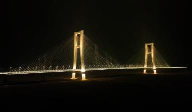 A new landmark has been added to the Yellow River! Foshan Lighting helps the longest road bridge on the Yellow River open to traffic.