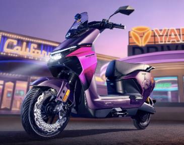 The same style as the Spring Festival Gala, the store is selling well: Yadi's "Year of the Horse Good Fortune" continues to be popular.