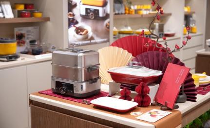 From online channels to offline brand venues, Dongling's first store across the country has launched a strategic upgrade of the new retail model.